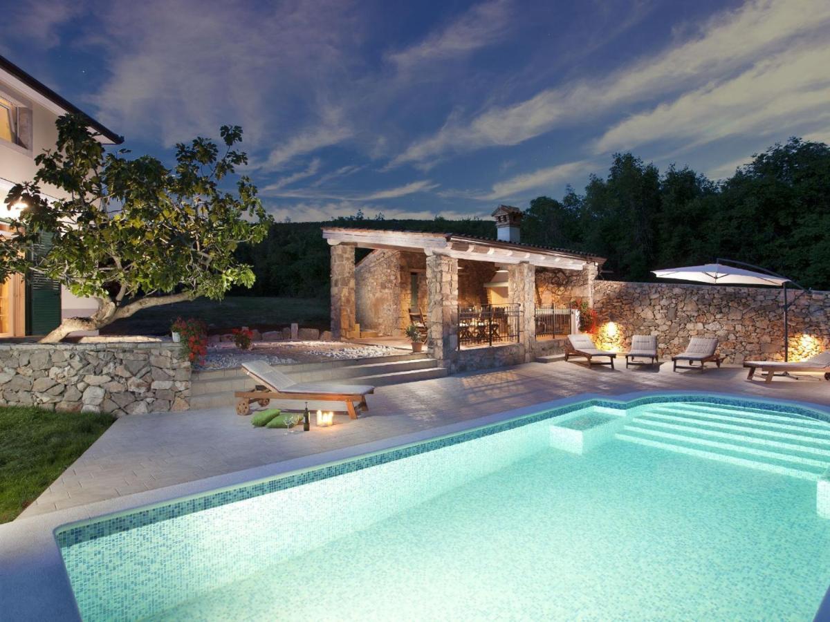 Attractive With Private Swimming Pool Volleyball And Fenced Garden Villa